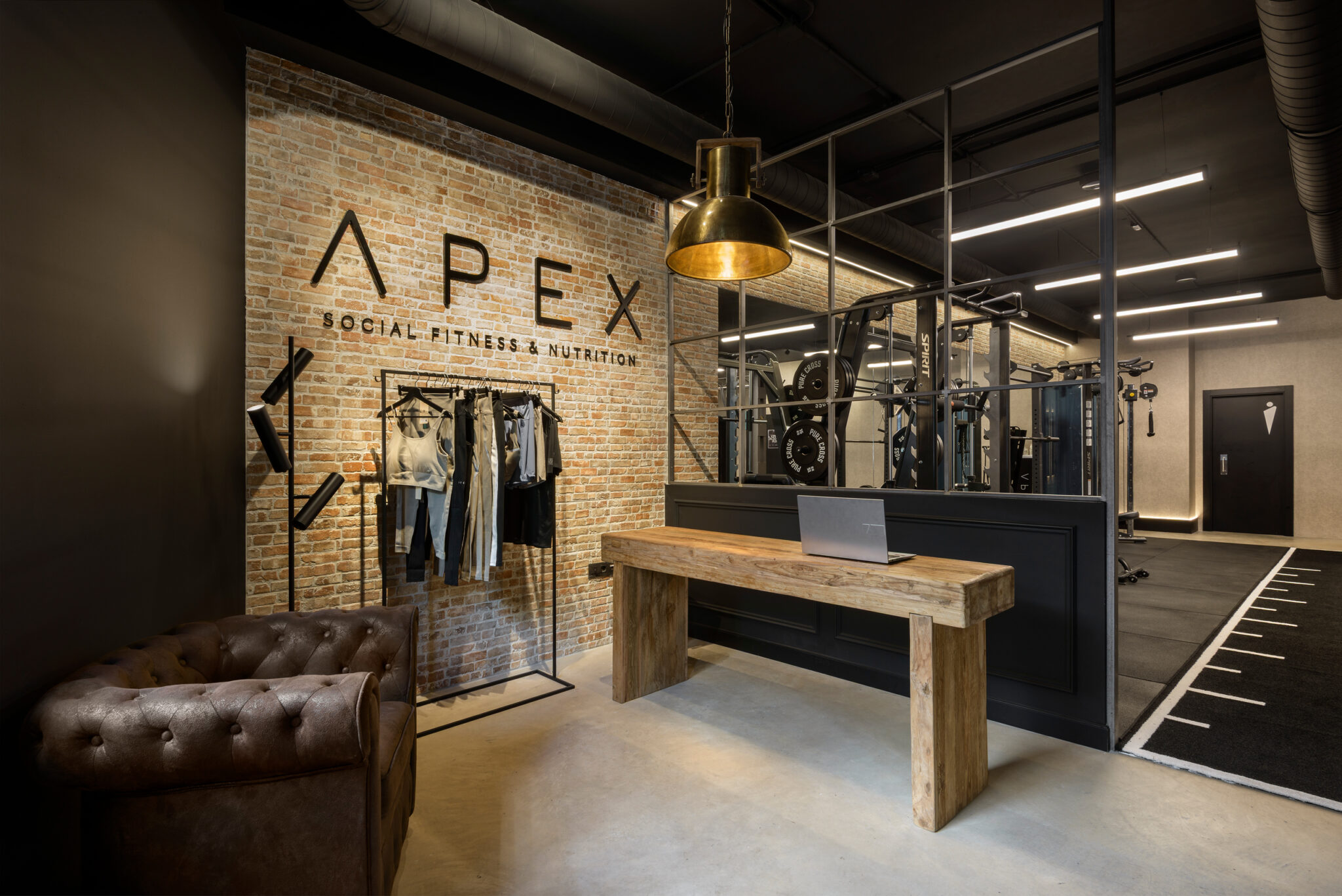 APEX76008BajaQHD-2048x1367