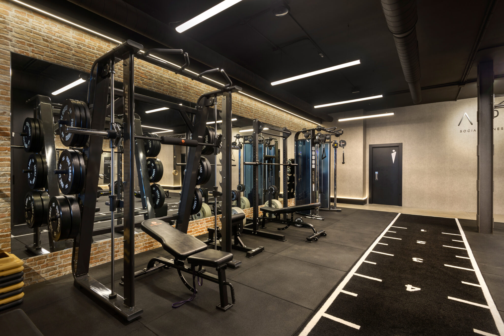 APEX76073BajaQHD-2048x1367