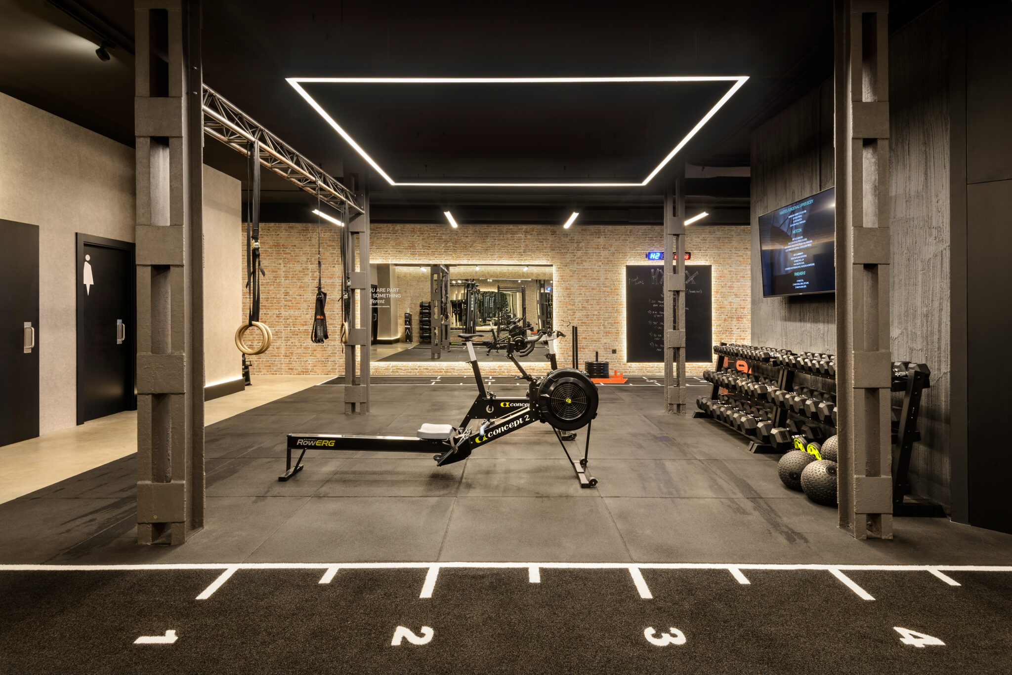 APEX76096BajaQHD-2048x1367