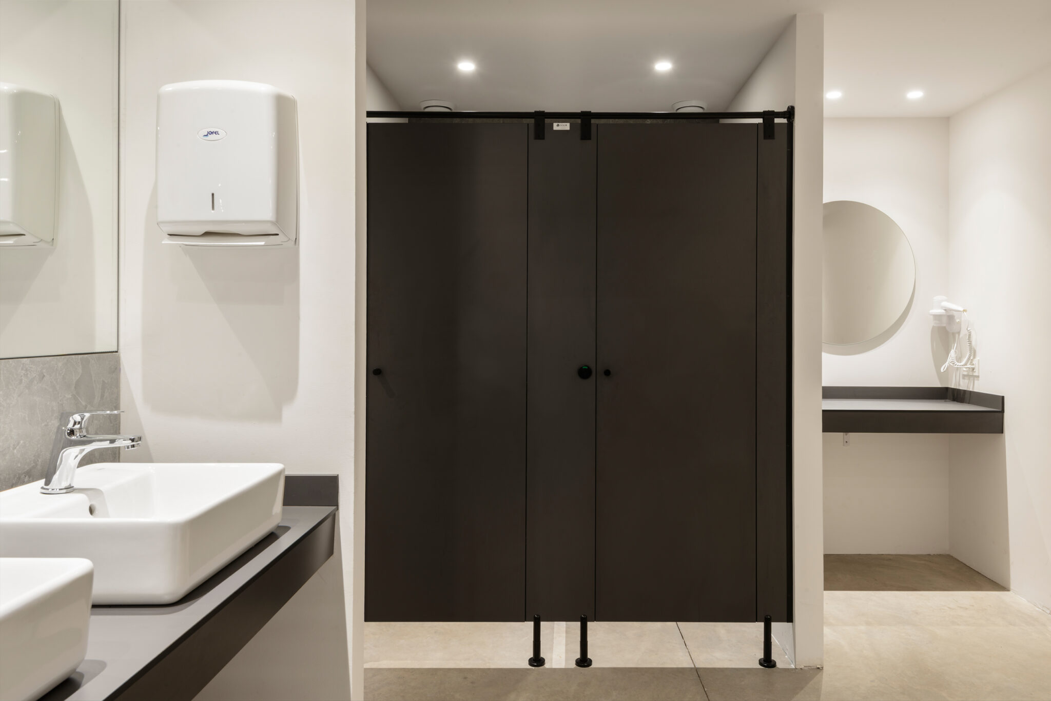 APEX76208BajaQHD-2048x1367