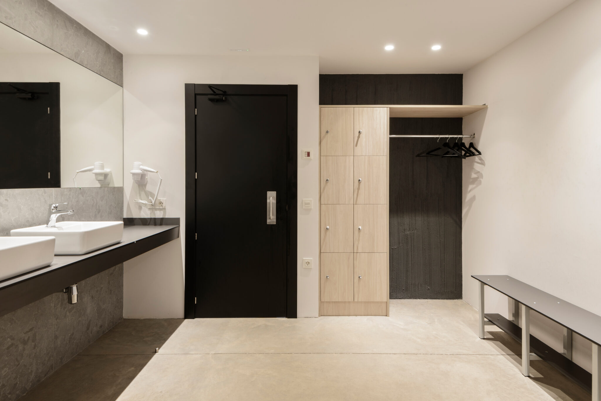 APEX76252BajaQHD-2048x1367