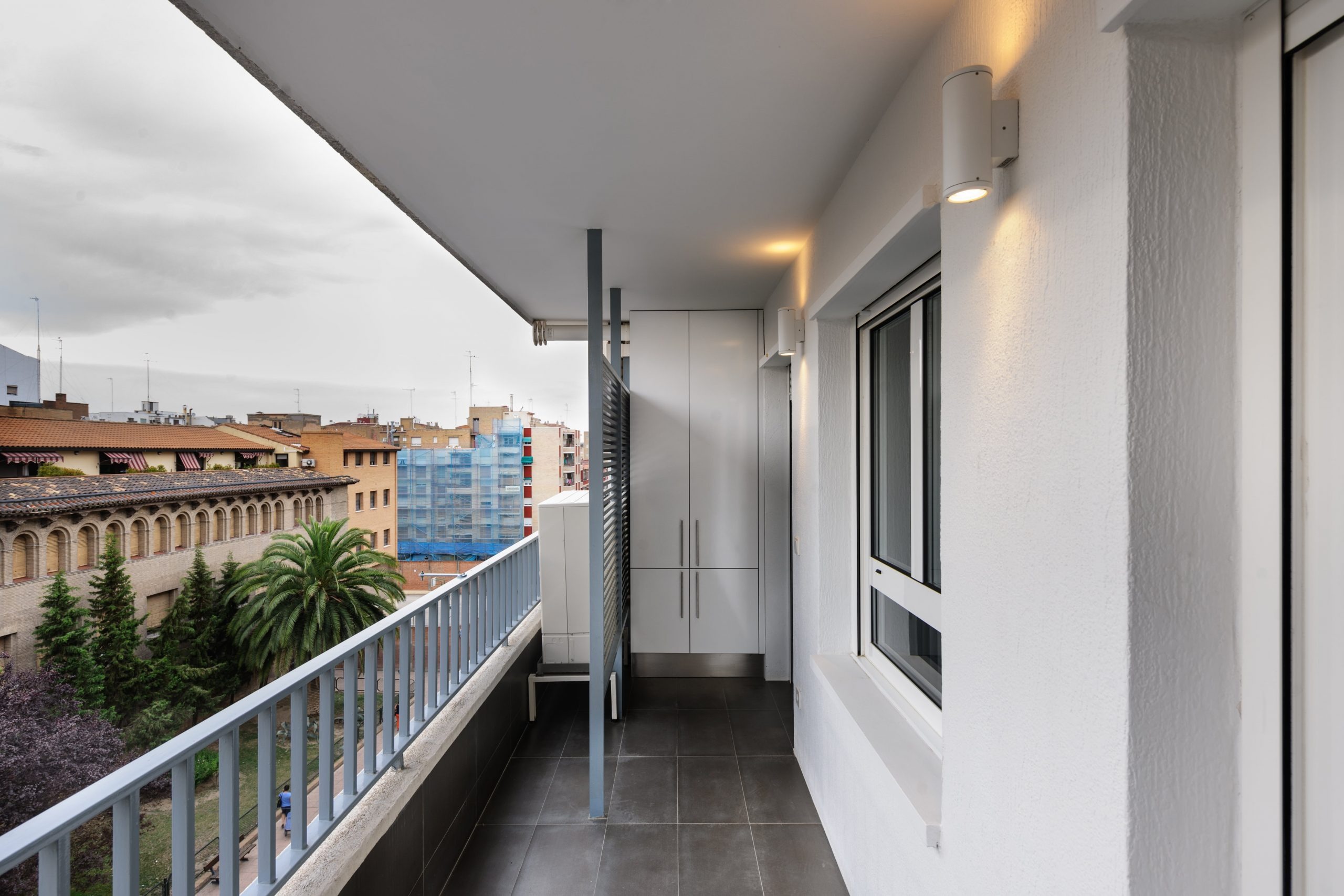 imgi_16_APG5569-min-scaled