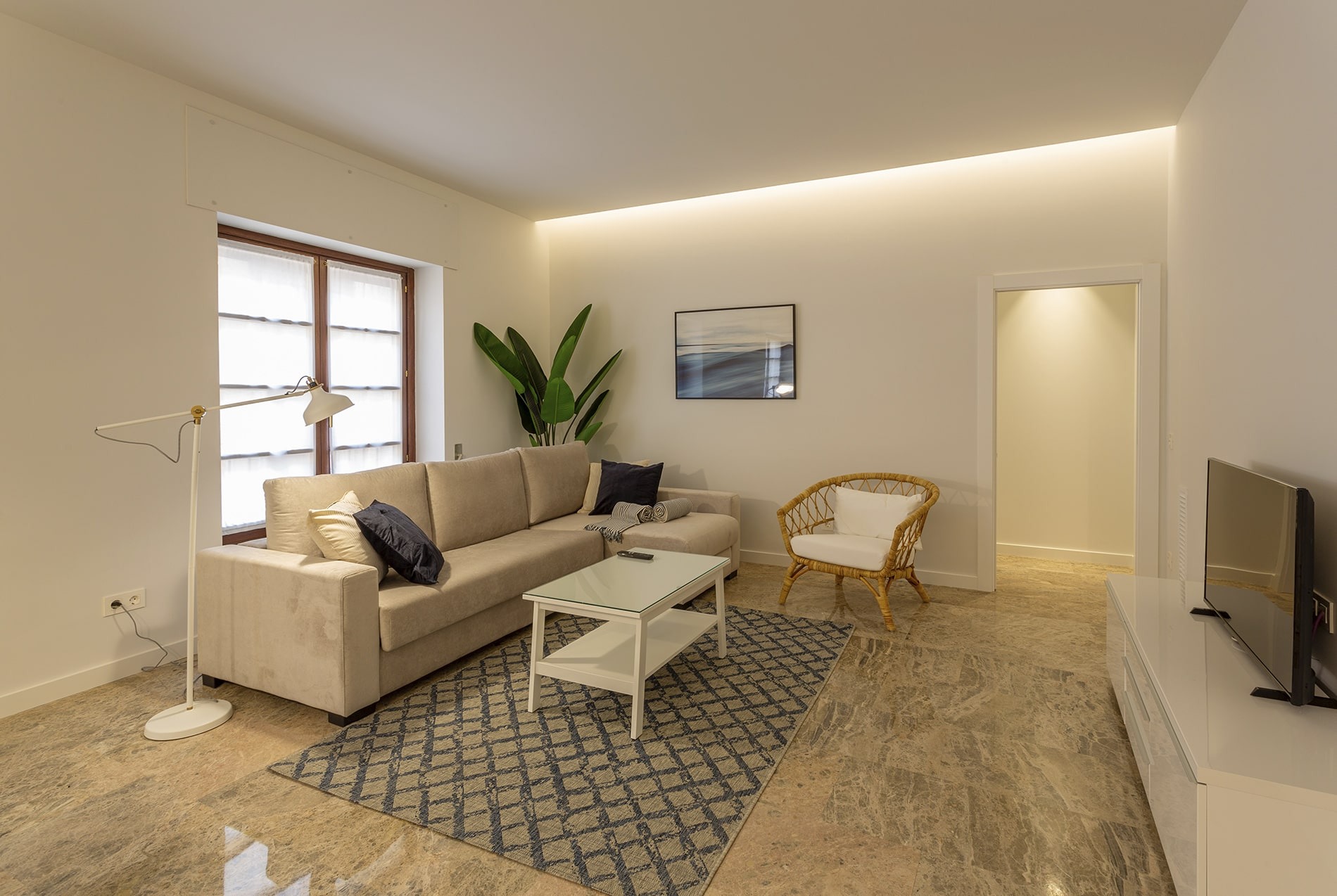 imgi_26_PBGoya_ApartAlfonso_Azul-5-min