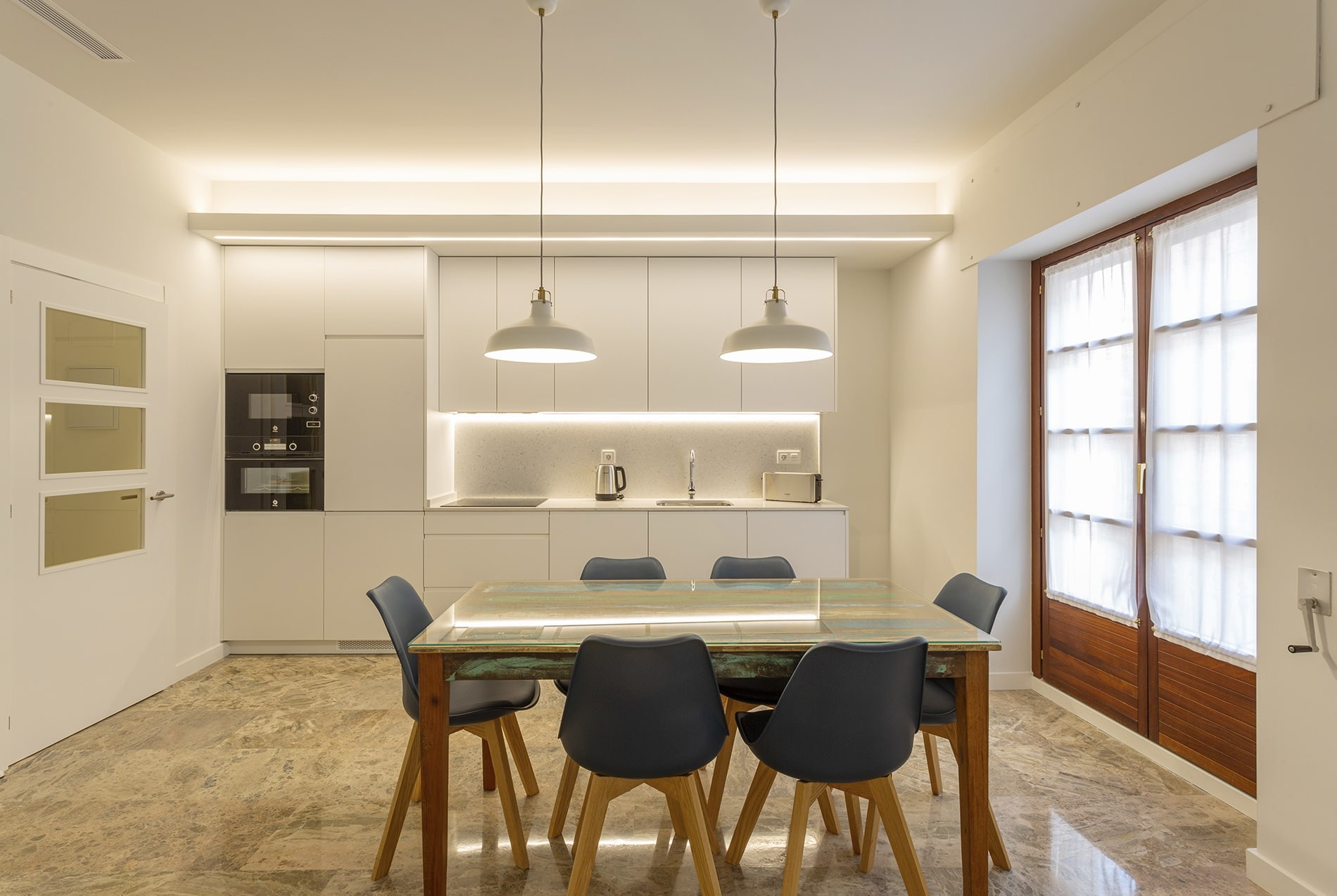 imgi_27_PBGoya_ApartAlfonso_Azul-4-min