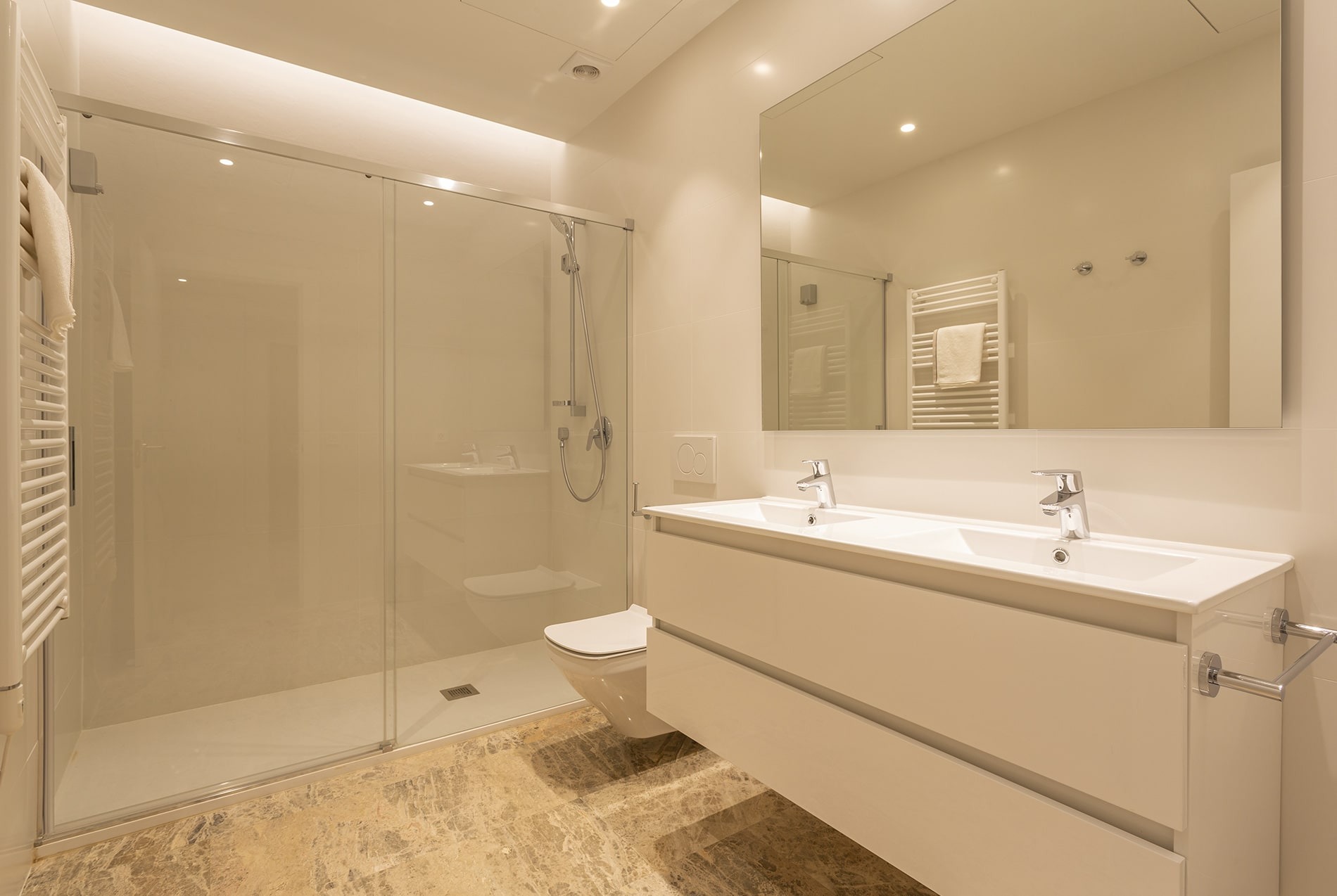 imgi_33_PBGoya_ApartAlfonso_Azul-2-min