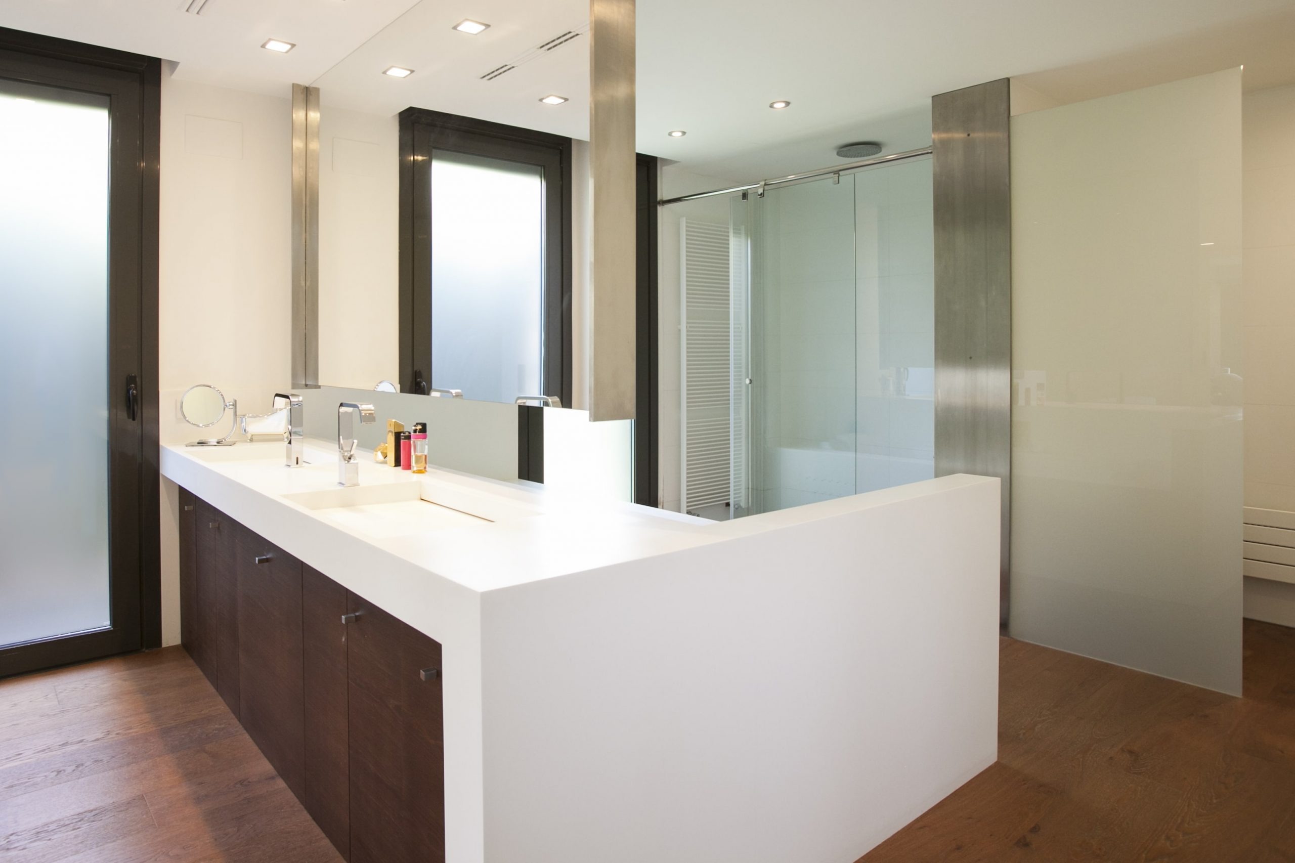 imgi_3_IMG_7665-min-scaled