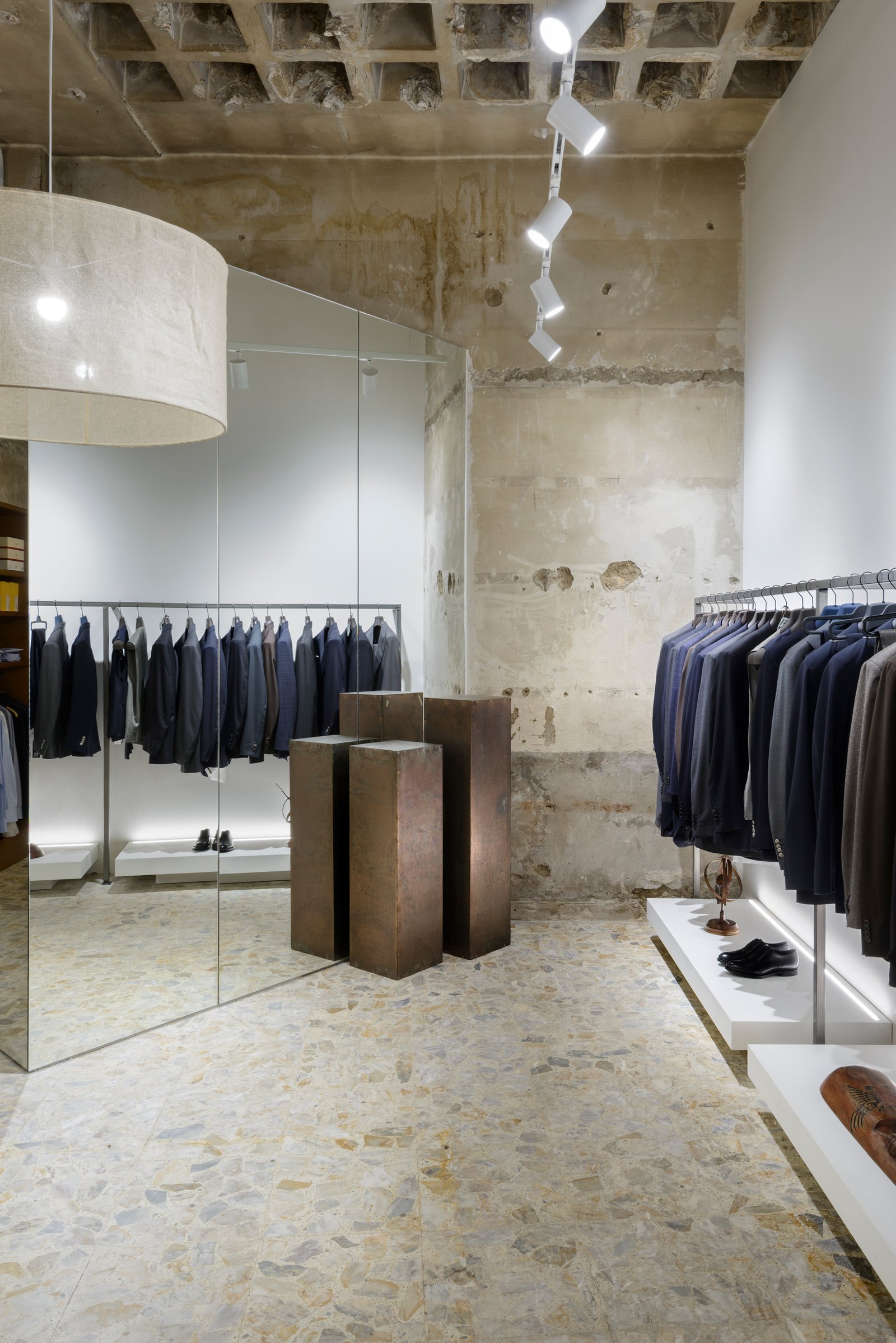 Reforma tienda san clemente local zaragoza